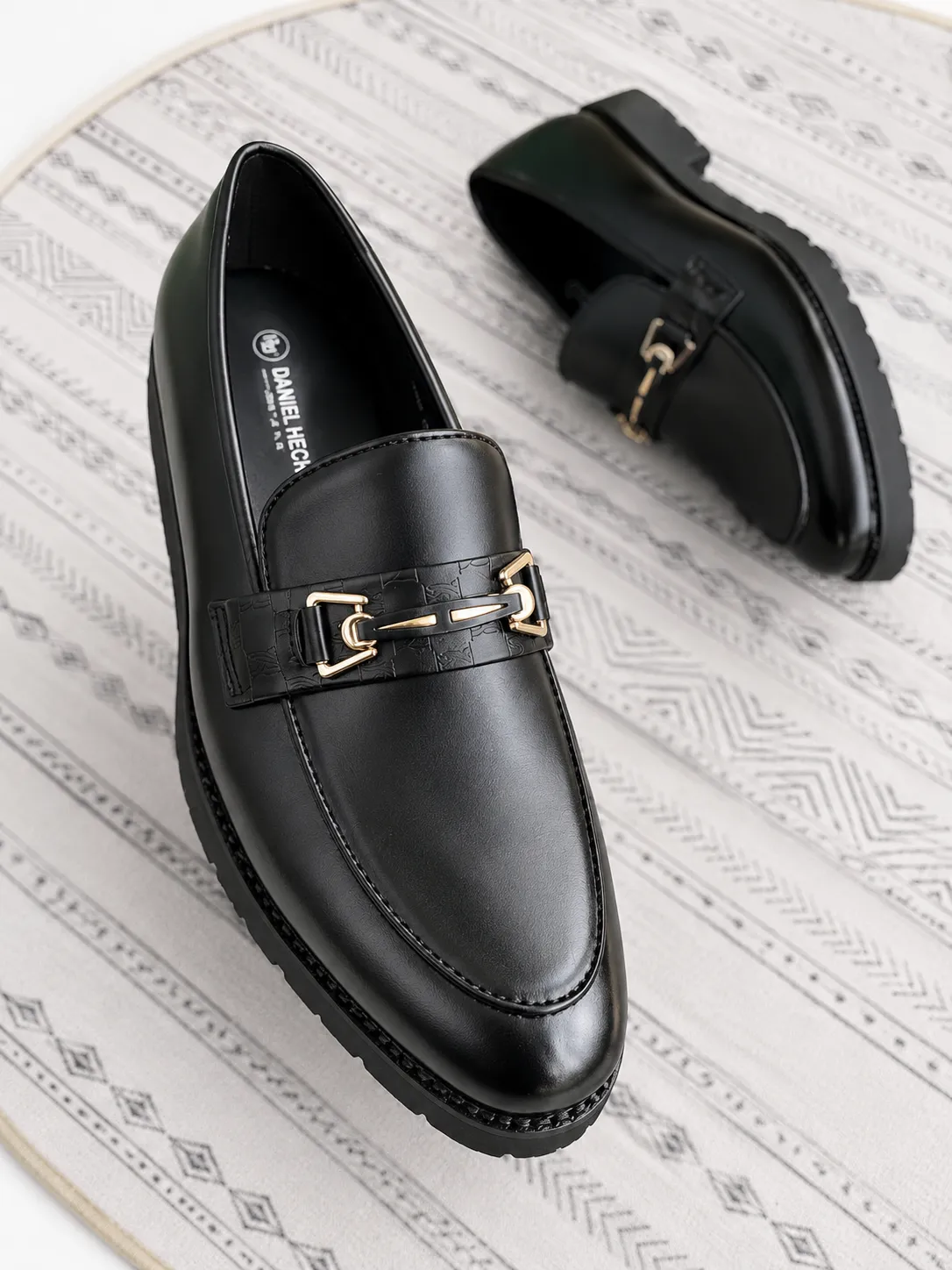 V.I.P Exclusive Official Loafers